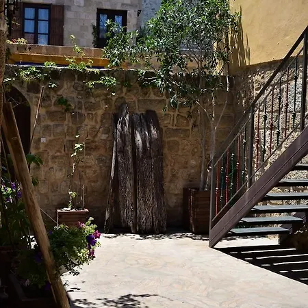 S. Nikolis Historic Boutique Готель
