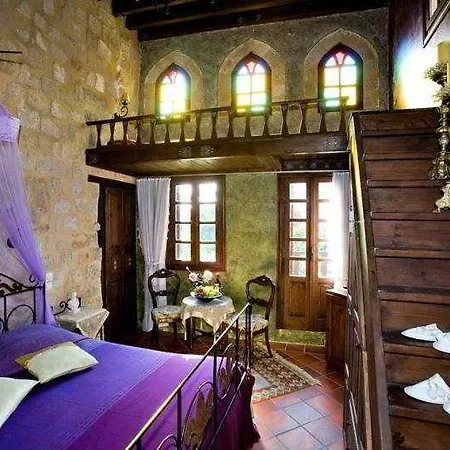 S. Nikolis Historic Boutique Готель
