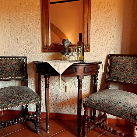 Готель S. Nikolis Historic Boutique 4*