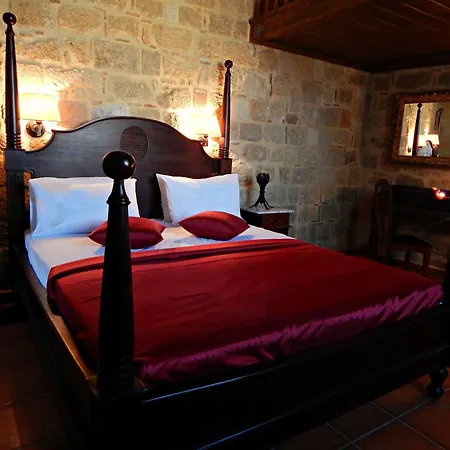 Готель S. Nikolis Historic Boutique 4*